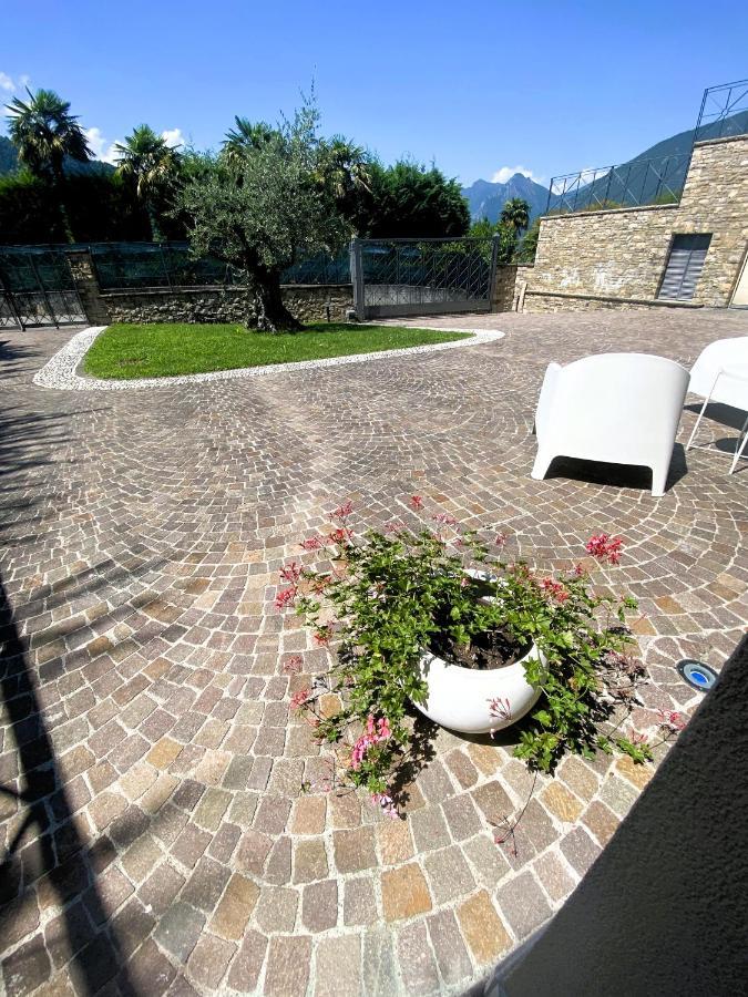 Vela Di Soleville Camere Con E Senza Vista Lago Con Ristorante & Pizzeria ซาเลมาราซิโน ภายนอก รูปภาพ